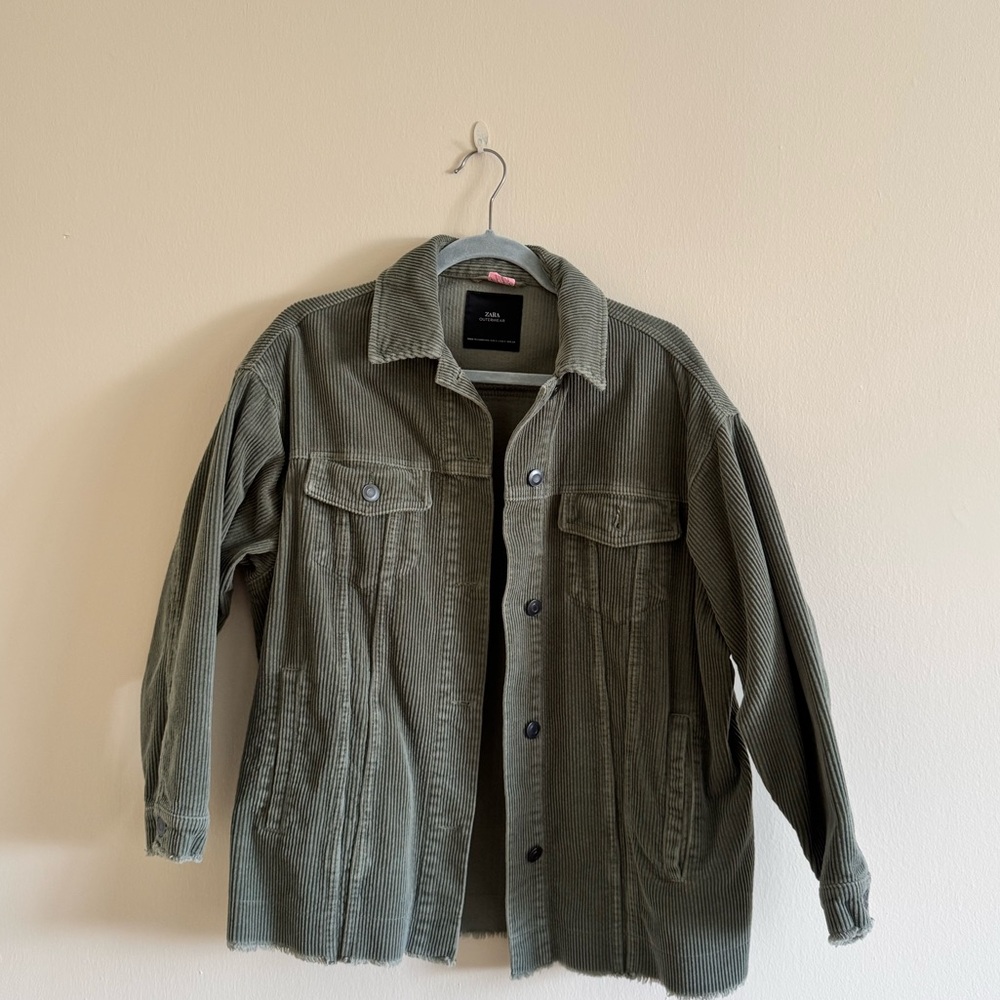 Zara Corduroy Jacket 💚
